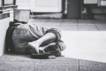 感谢贫穷,奠基奋斗拚搏源泉汩汩长流