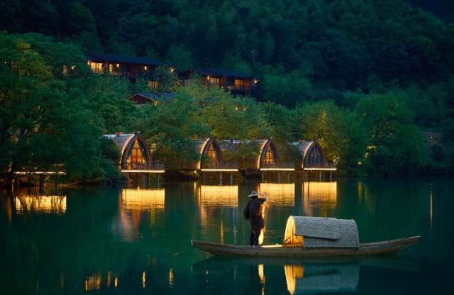 花间词人韦庄:落幕的大唐与回不去的家乡,一颗心都碎在诗里了